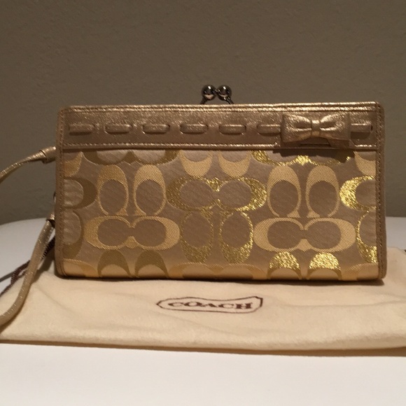 Handbag - Picture 3 of 3